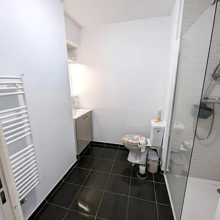Apartment Maubec Yourhosthelper